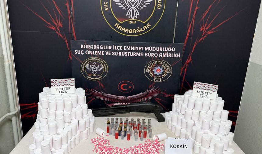 İzmir'de uyuşturucu operasyonu: 24 bin hap ele geçirildi