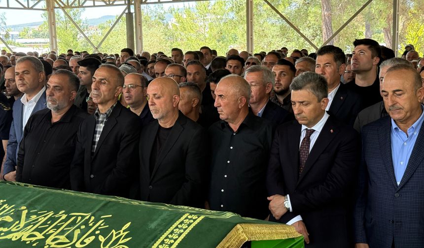 Çavuşoğlu son yolculuğuna uğurlandı
