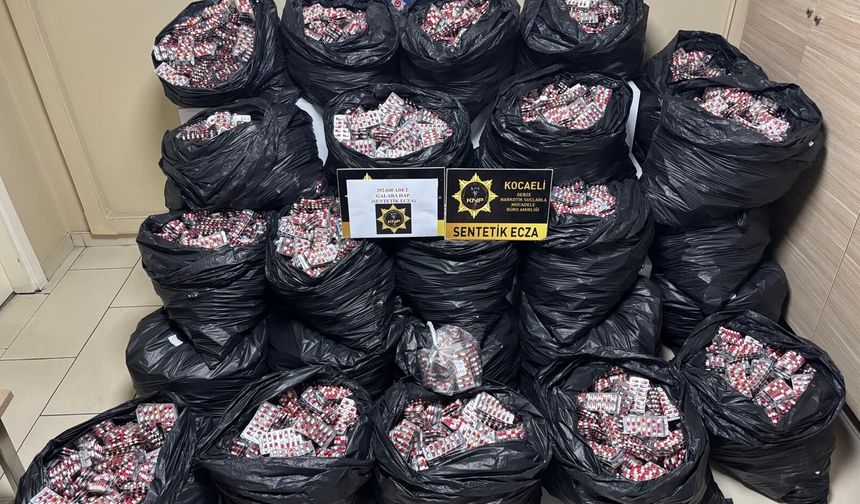 Kamyonetten 300 bin hap çıktı: 1 kişi tutuklandı!