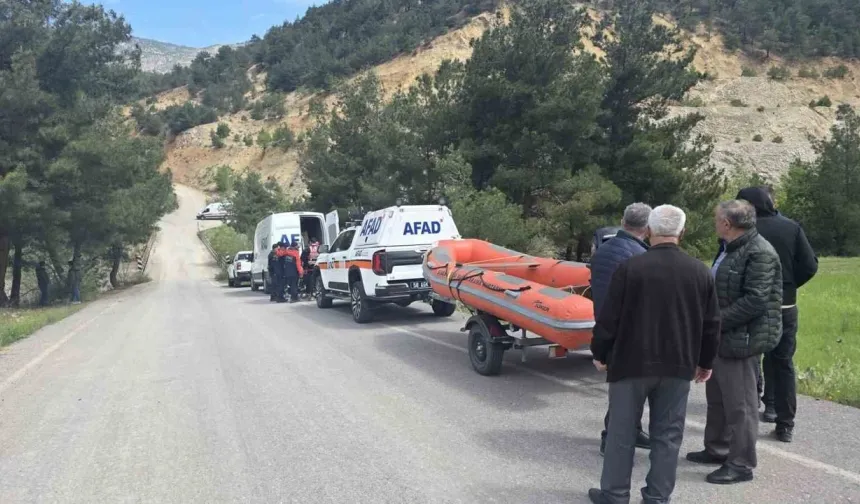 Kazanın şokuyla kendini Kelkit Çayı'na attı!