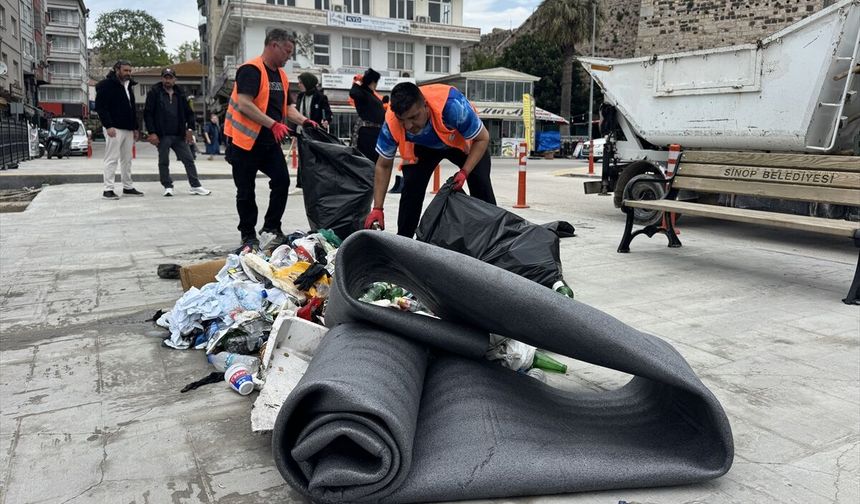 Su altından çıkan atıklar şaşırttı