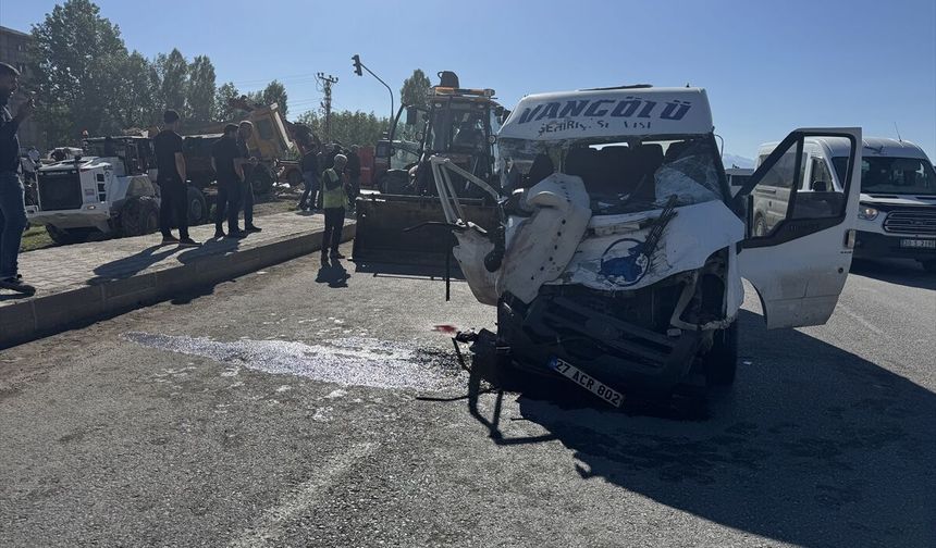 Hakkari'de korkunç kaza