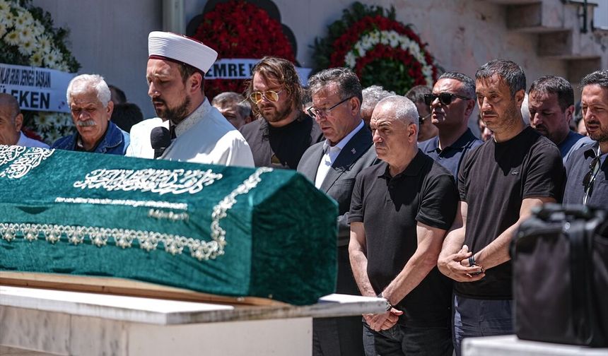 Rıza Çalımbay'ın annesi vefat etti!