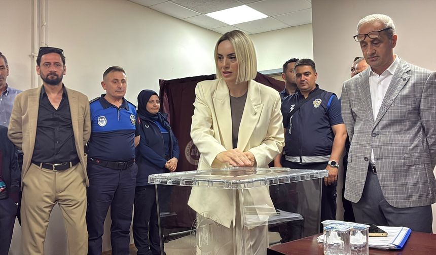 Akçakoca Belediyesi'ne AK Partili başkan vekili seçildi
