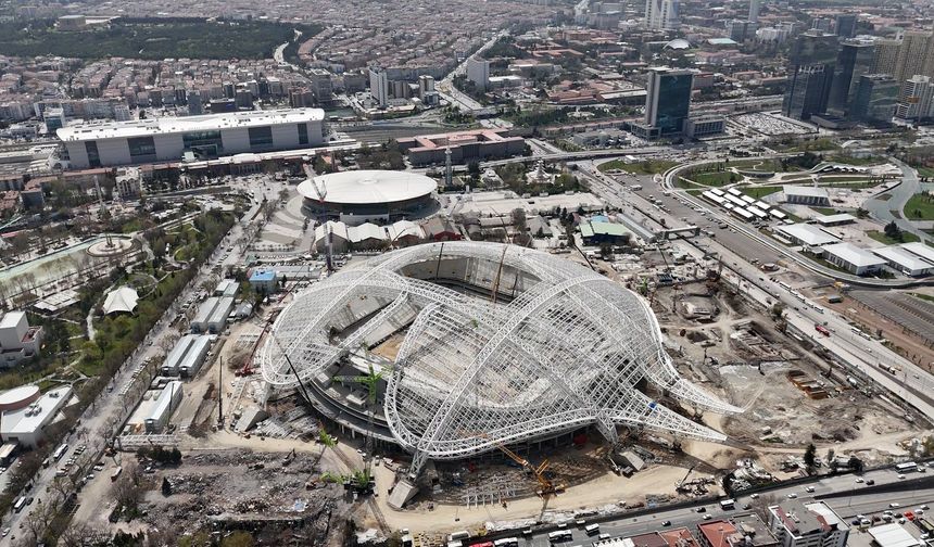 Ankara’nın yeni stadı için iki bakandan ortak paylaşım