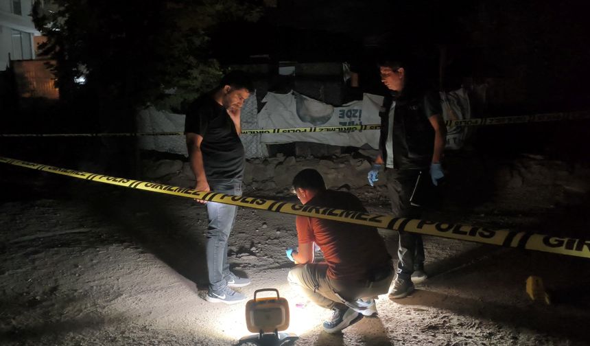 İki grubun kavgasında silahlar çekildi: 3 yaralı