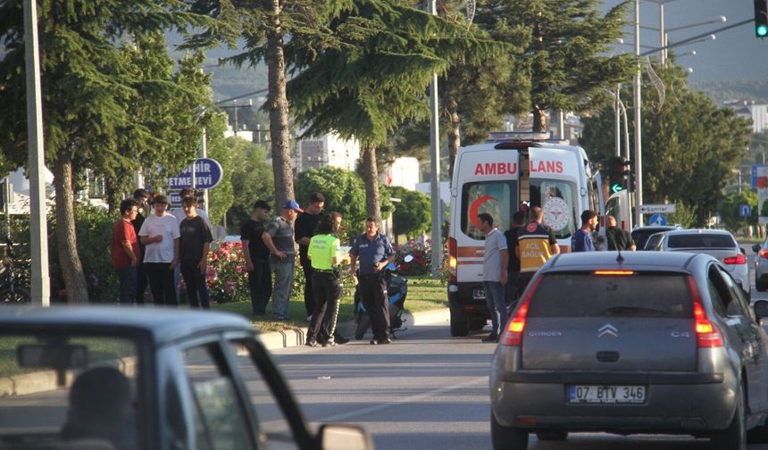 Dili boğazına kaçan çocuğu vatandaş kurtardı