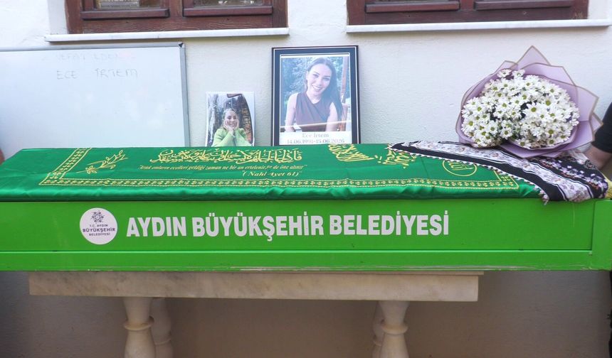 Oyuncu Ece İrtem son yolculuğuna uğurlandı