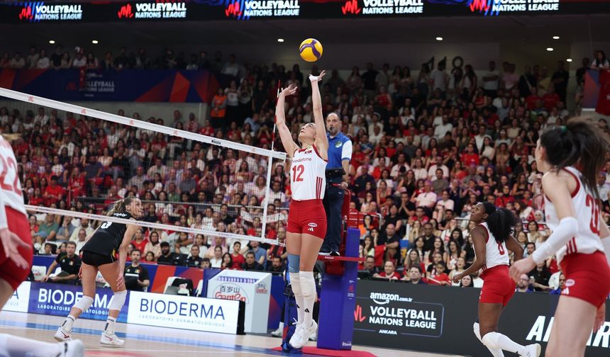 Filenin Sultanları, Almanya'yı 3-2'lik skorla geçti