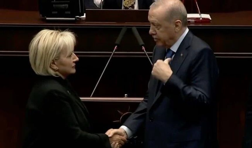 CHP’den istifa eden Nimet Özdemir AK Parti’ye katıldı