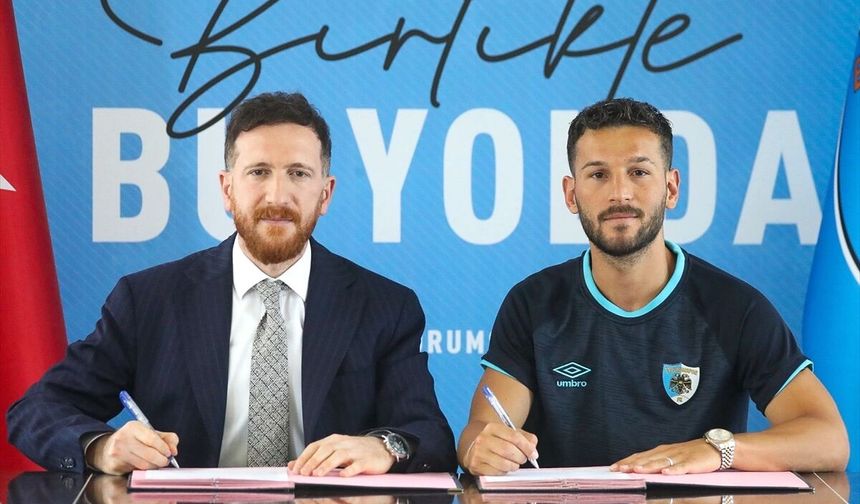 Erzurumspor FK'da imza günü: Özbalta ve 5 futbolcuyla devam
