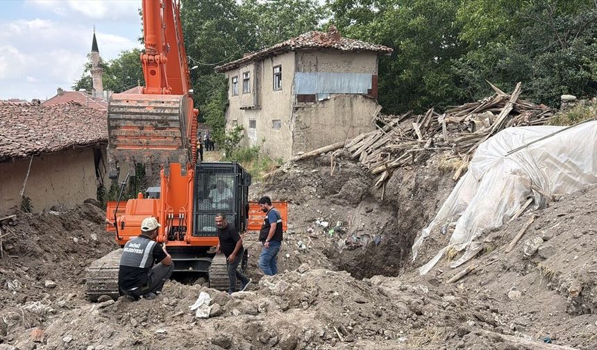 Kaçak define kazısı ölümle bitti