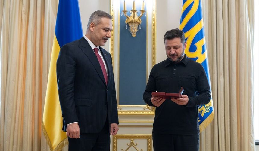 Zelensky'den Fidan'a devlet nişanı