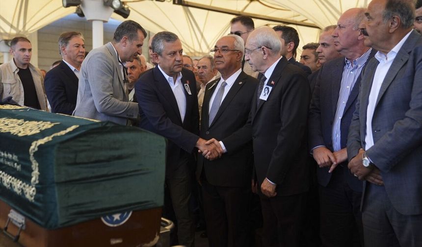 Olcay Baykal son yolculuğuna uğurlandı: Özel ve Kılıçdaroğlu, cenazede tokalaştı