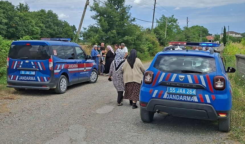 Bahçede yaktığı ateşin içinde kalan yaşlı kadın hayatını kaybetti