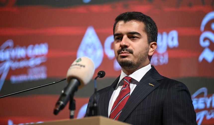 Çankaya Belediye Başkanı Hüseyin Can Güner, Esenboğa'da gözaltına alındı