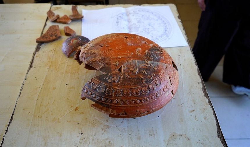 Pisidia Antiokheia Antik Kenti'nde 1500 yıllık litürjik kap bulundu.