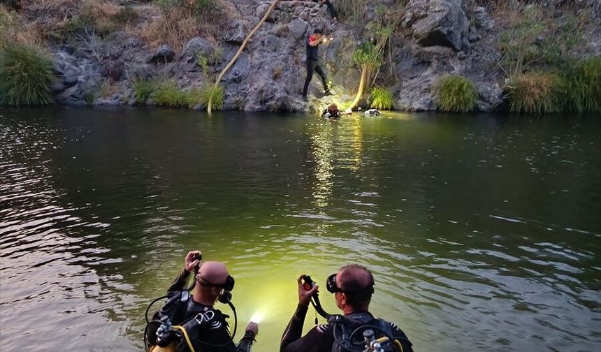 Manisa'da serinlemek amacıyla dereye giren çocuk boğuldu
