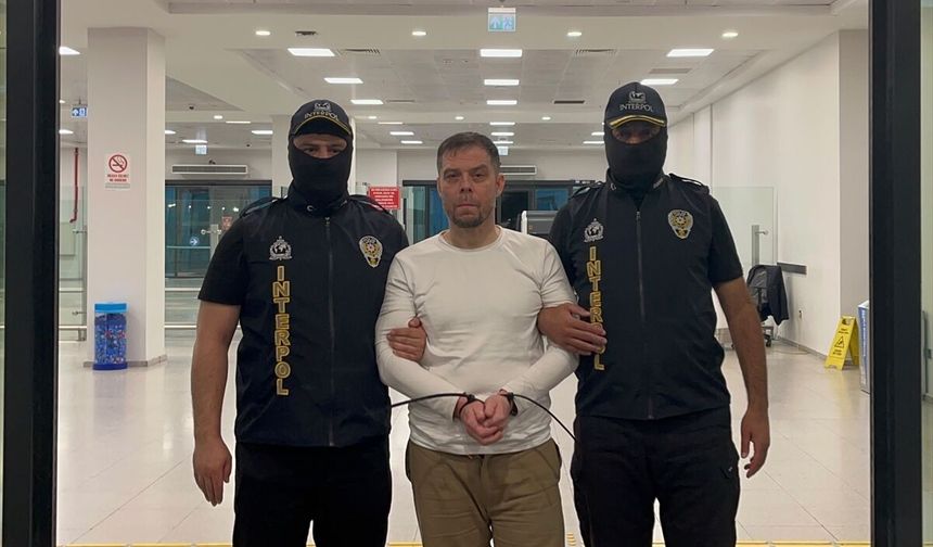 Türkiye'ye iade edilen organize suç örgütü elebaşı Serkan Kurtuluş tutuklandı