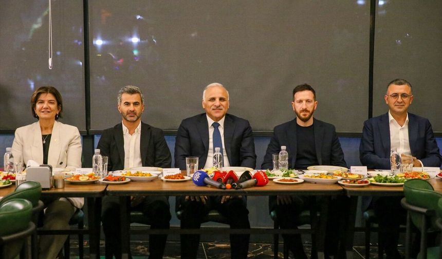 Diyarbakır'da Amedspor-Erzurumspor maçı öncesi dostluk buluşması