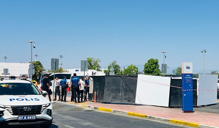 Emekli polis sevgilisini vurdu!