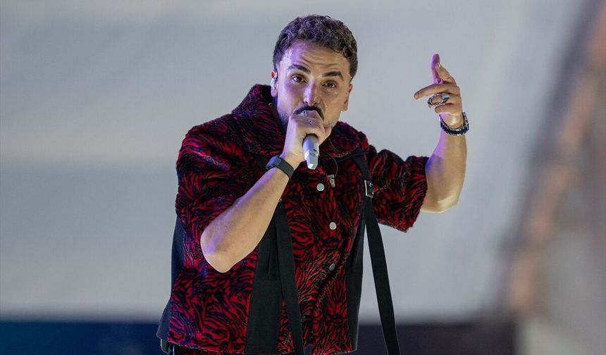 Şarkıcı Sefo TEKNOFEST Mavi Vatan'da konser verdi