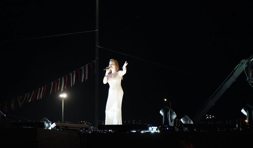 ‘Sivaslılar Günü'nde Ebru Yaşar rüzgarı
