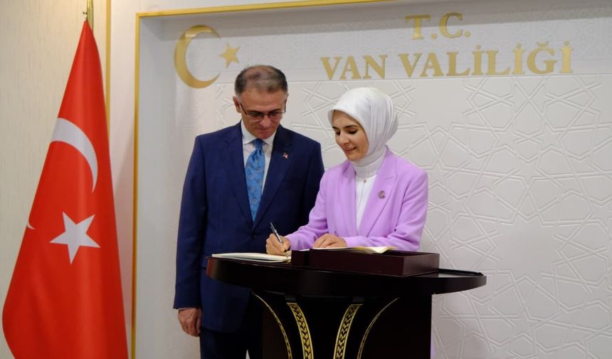 Aile ve Sosyal Hizmetler Bakanı Göktaş Van'da