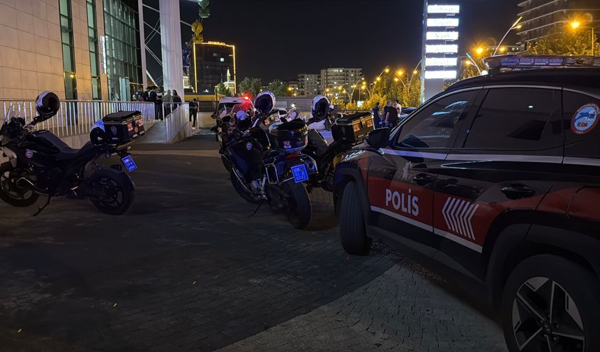 Düğün salonunda tekme tokat kavga: 5 yaralı