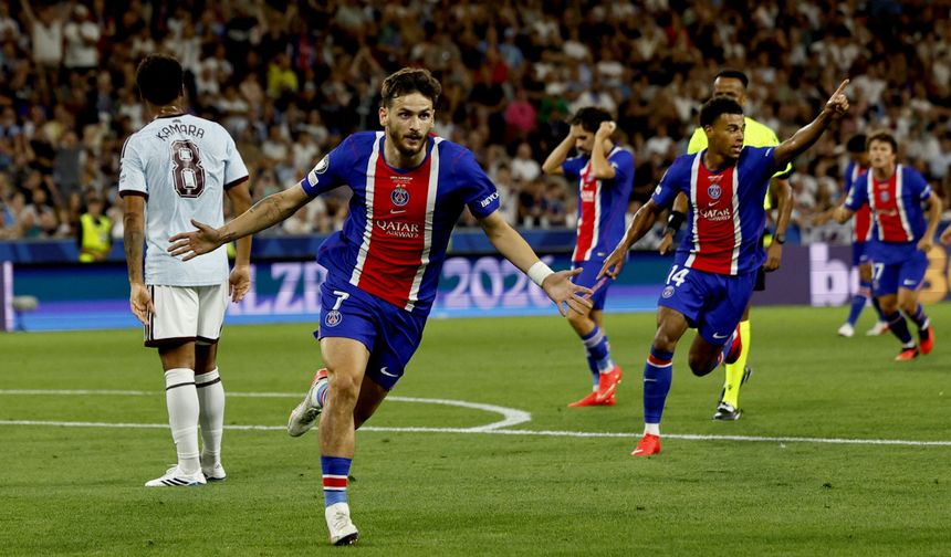Paris Saint-Germain UEFA Süper Kupa'nın sahibi