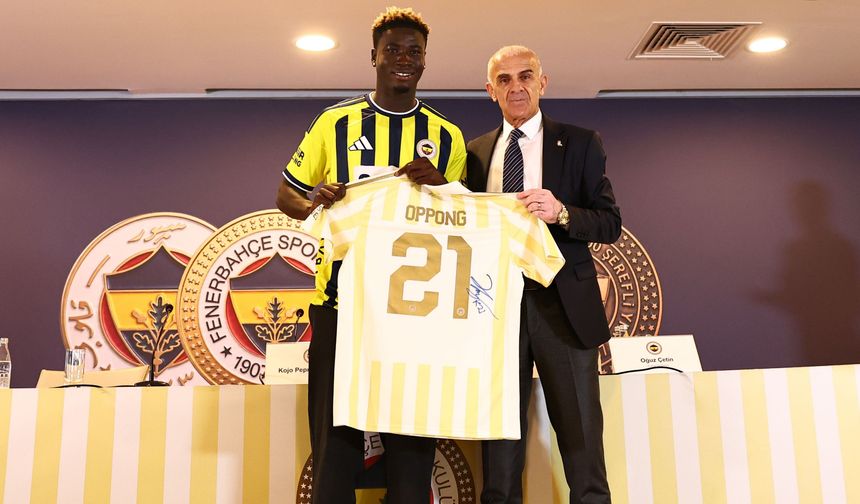 Fenerbahçe, Kojo Peprah Oppong için imza töreni düzenledi