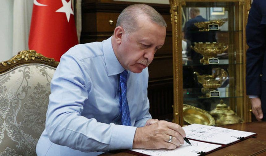 Erdoğan gece yarısı yeni atamalar yaptı!
