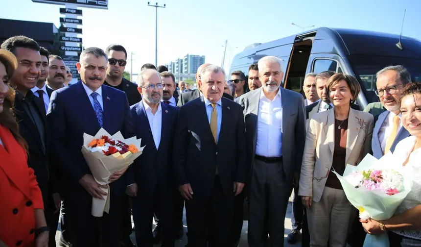 İçişleri Bakanı Çiftçi ve Bakan Bak maçı beraber izleyecek