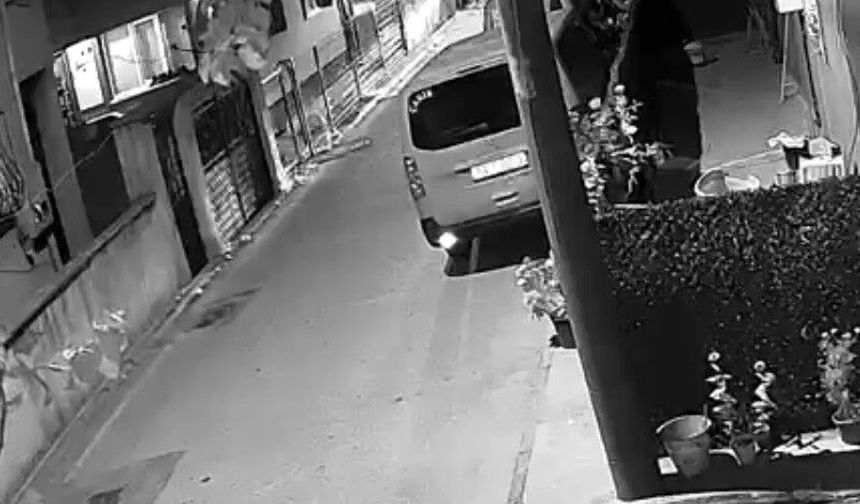 Boşanma aşamasındaki eşine ateş açtı, olay yerinden yürüyerek ayrıldı
