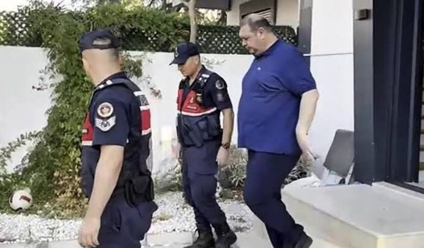 Menderes Belediye Başkanı İlkay Çiçek görevden uzaklaştırıldı