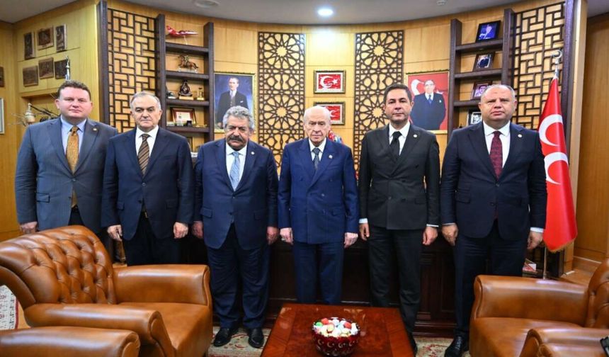MHP Lideri Devlet Bahçeli, Adalet ve Anayasa Komisyonu üyelerini kabul etti