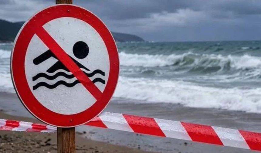 Zonguldak'ta denize girişler çarşamba sabahına kadar yasaklandı