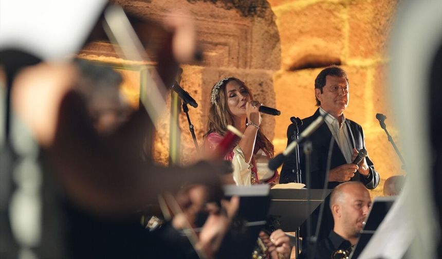 Tarihi Zerzevan Kalesi'nde "Senfonik Diyarbakır Türküleri" konseri verildi