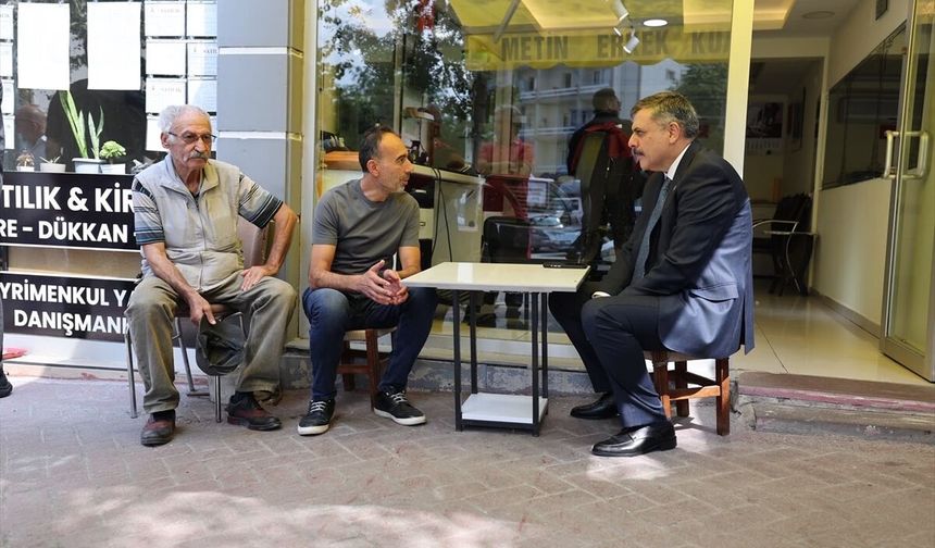 Bakan Çiftçi Ankara'da esnafı ziyaret etti