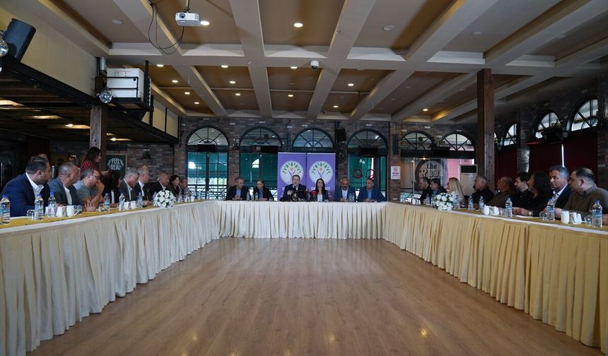 DEM Parti ve Alevi örgütleri buluştu: Alevi eşit olursa Kürt özgür olur