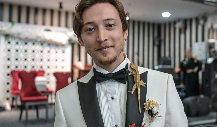 Bu düğünde takı yerine egzotik hayvan takıldı