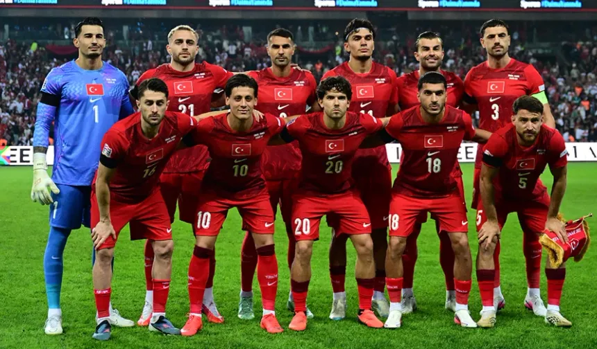 Türkiye-İtalya maçında ilk 11'ler belli oldu! Montella kararını verdi