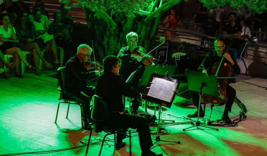 Dünyaca ünlü Macar gruptan unutulmaz gece!