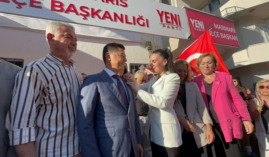 Marmaris Belediye Başkanı Acar Ünlü Yeni Parti'ye katıldı