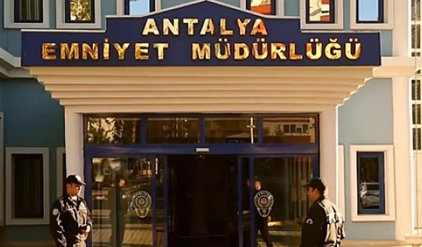 Antalya Emniyetinde 2 şube müdürü gözaltında