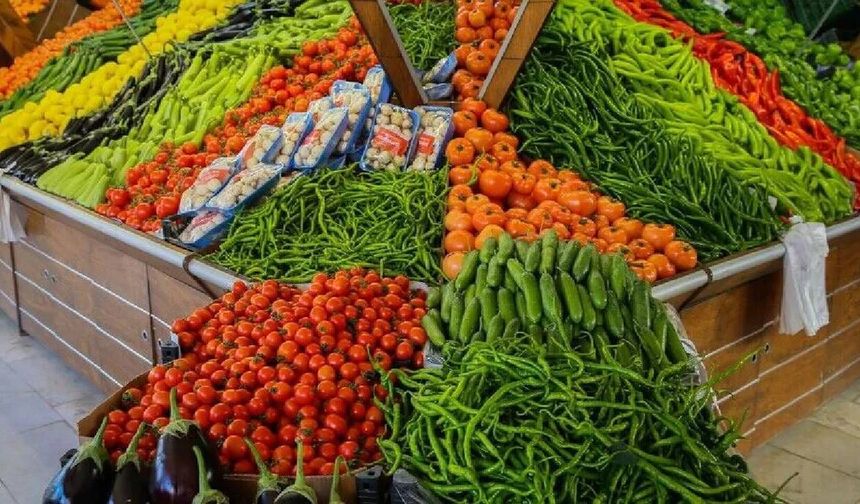Meyve-sebze piyasasına yönelik operasyonda 40 kişi tutuklandı
