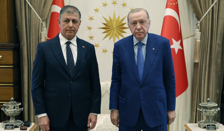 Cemil Tugay’dan “Ak Parti’ye geçince işçileri çıkaracak mısınız?” sorusuna yanıt