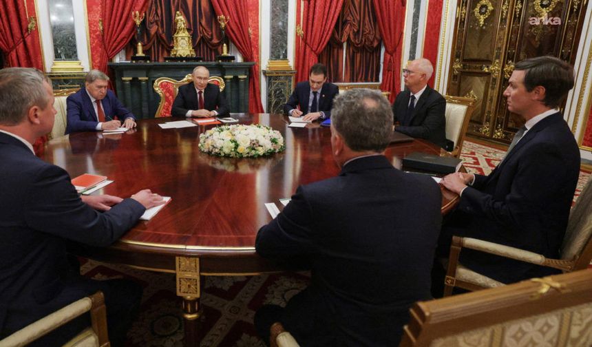 Putin, ABD'li ekibi kabul etti