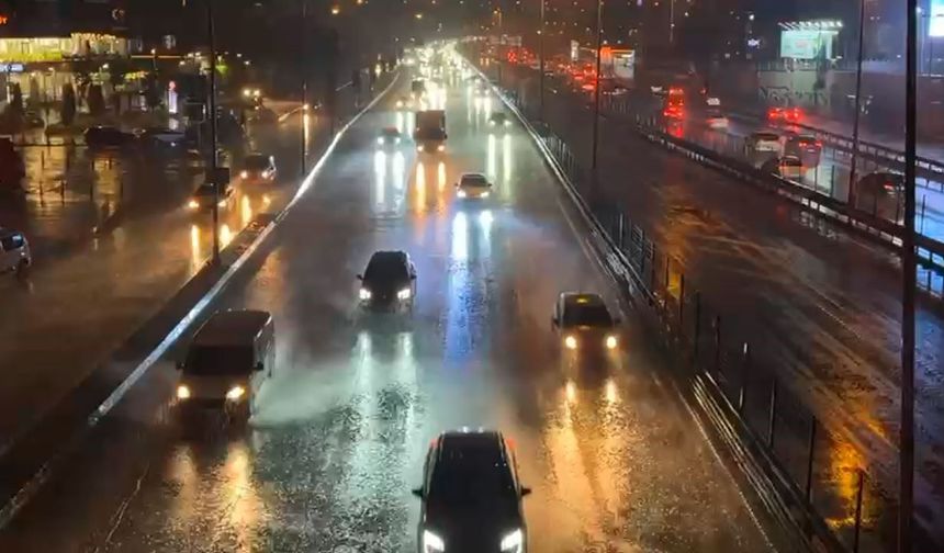 İstanbul’da yağmur etkili olmaya başladı