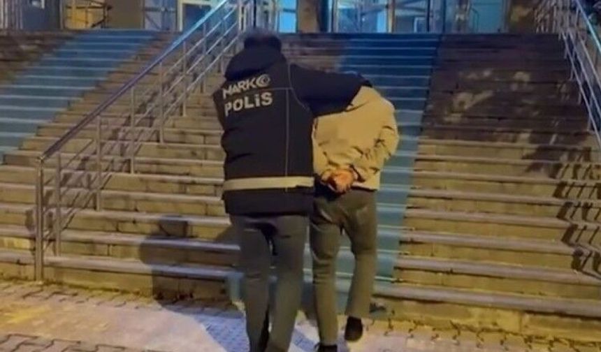 İstanbul’da sokak satıcılarına operasyon: 164 şüpheli tutuklandı